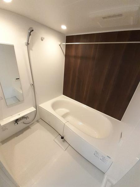 アイリス　パディ