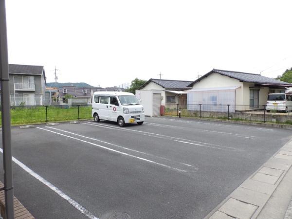 アシュランス　B棟
