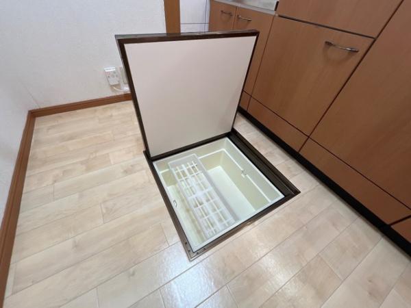 アベニール弐番館