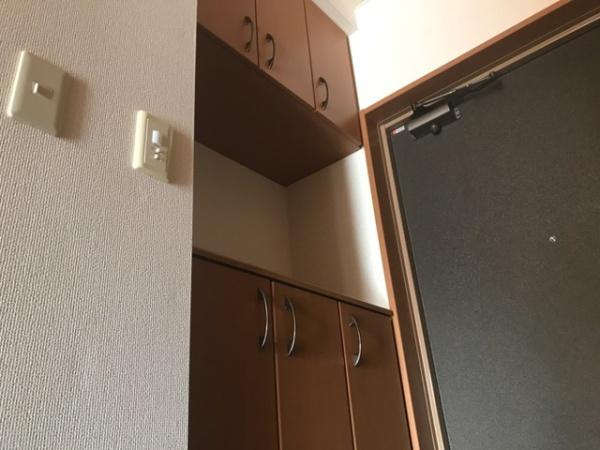 アベニール弐番館