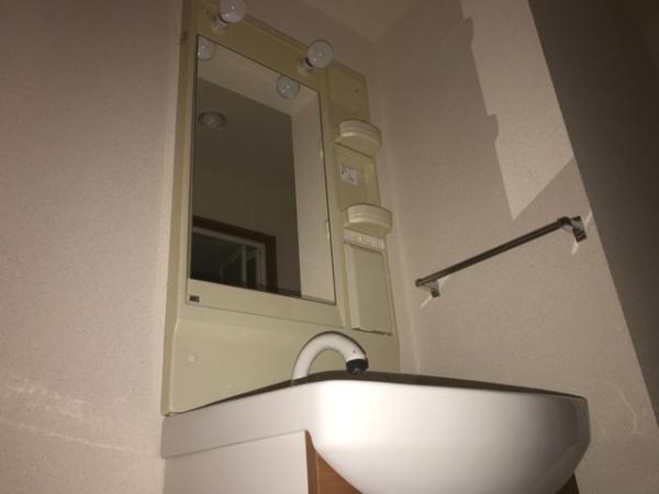 アベニール弐番館