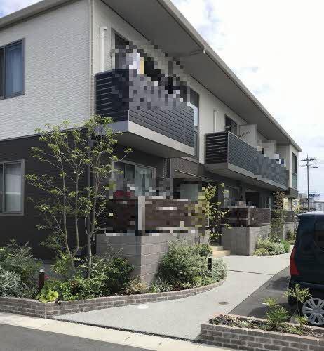 リズ老松　A棟
