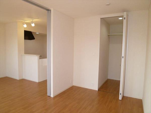 グランドメゾン小山　A