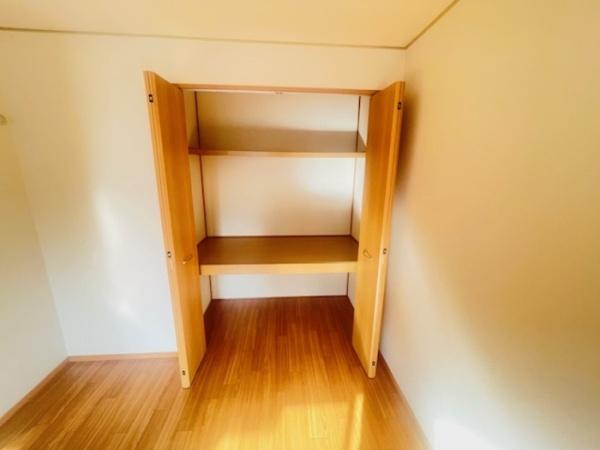 ボンヌシャンスＩＳＩＤＡ　Ａ棟