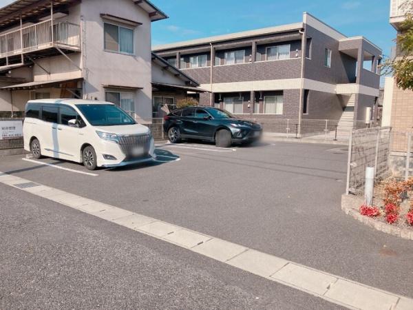 ハイマート(駐車場)