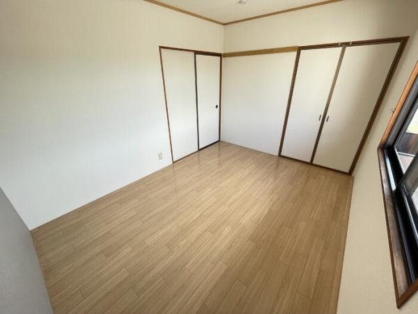 ウインズコート(寝室)