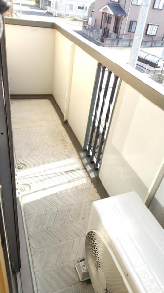 エル・プラティア　B棟