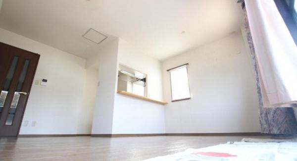 フォブール緑丘　B