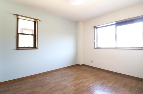 フォブール緑丘　B