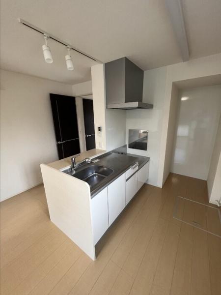 ウエストアージュ