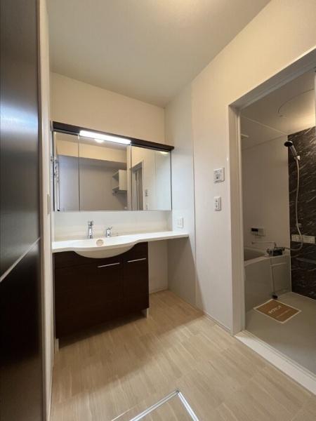 ウエストアージュ