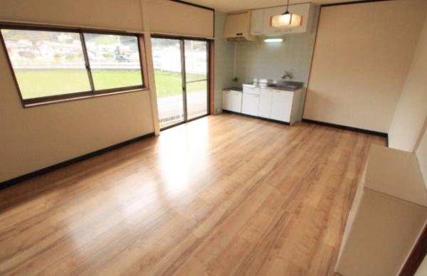 サンライフ粒江