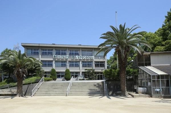 エルメゾン浦田　Ｂ(倉敷市立旭丘小学校)