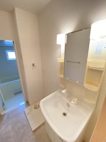 ライフモア守上　B棟