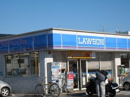 ナウリヴィエール(ローソン倉敷西阿知町店)