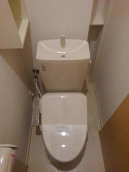 ポース　アザリー１