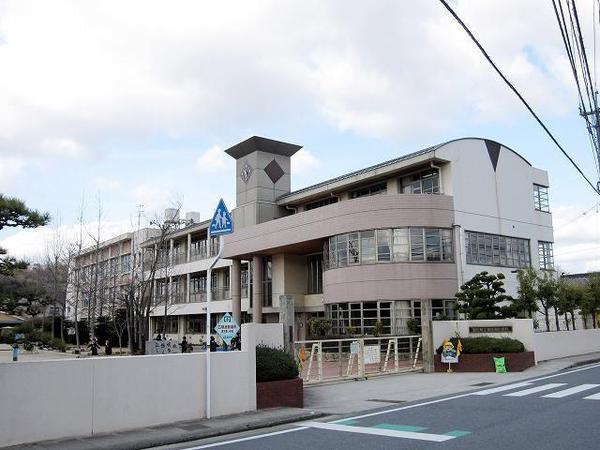 プレミエール岡ノ堂(里庄町立里庄東小学校)