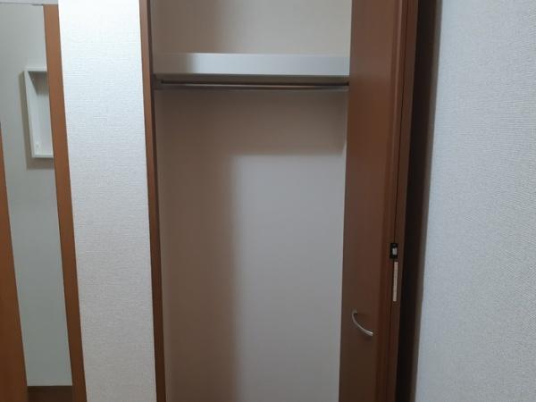 エクセラ　C