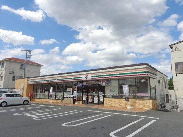 コーポグレイス　Ａ棟(セブンイレブン新倉敷駅前3丁目店)