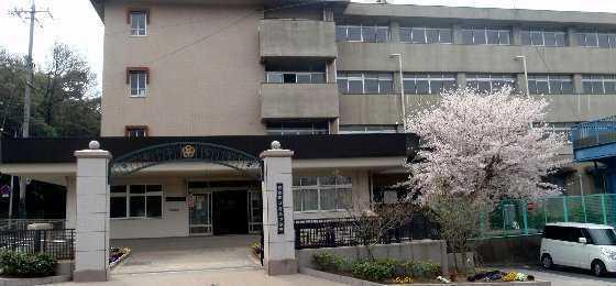 シティハイツ(倉敷市立児島中学校)