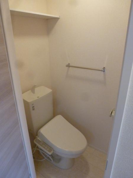 草加市新善町のアパート