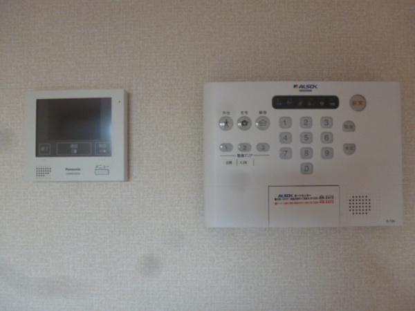 草加市新善町のアパート