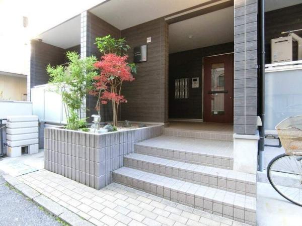草加市栄町２丁目のマンション
