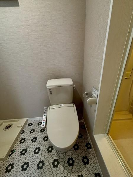 草加市氷川町のアパート