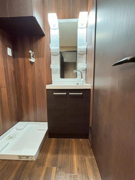 草加市神明２丁目のアパート