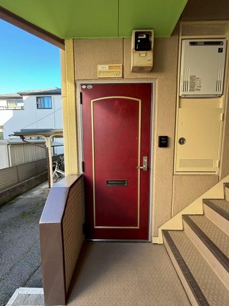 草加市神明２丁目のアパート