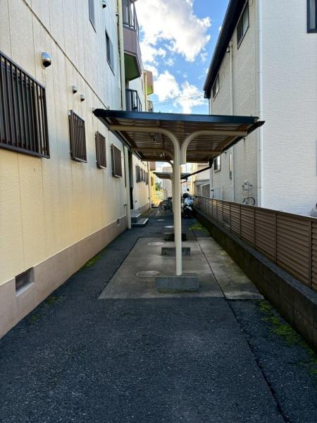 草加市神明２丁目のアパート