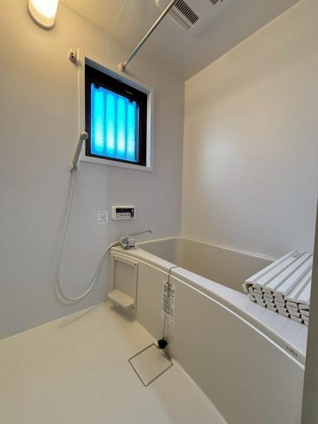 草加市神明２丁目のアパート