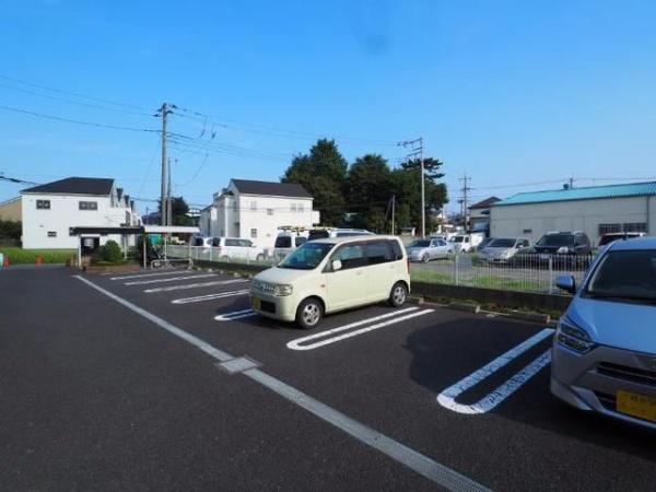 草加市手代３丁目のアパート