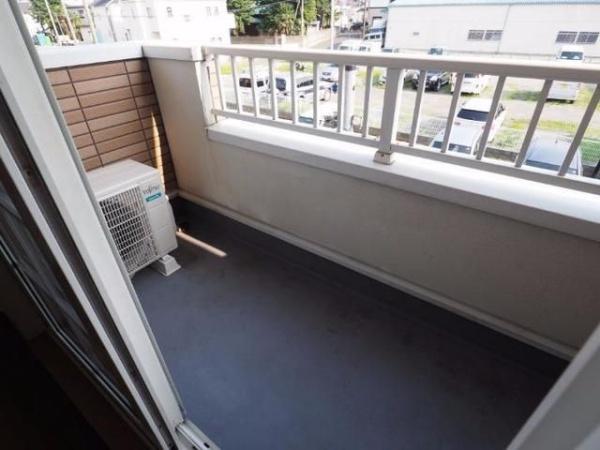 草加市手代３丁目のアパート