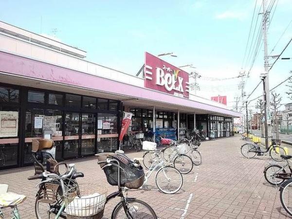 草加市手代３丁目のアパート