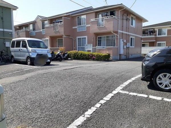 草加市青柳８丁目のアパート