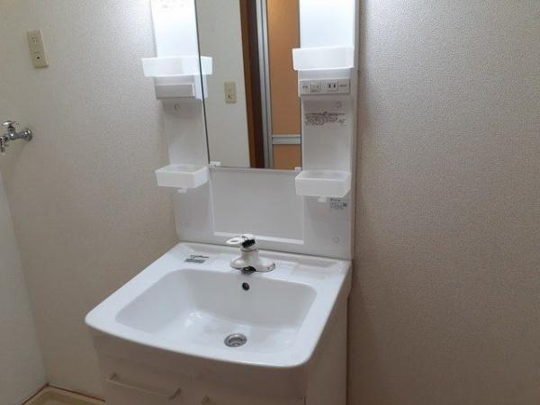 草加市青柳８丁目のアパート