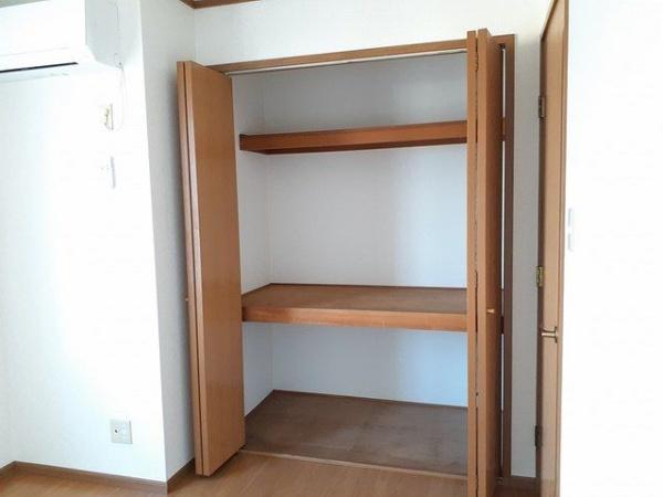 草加市青柳８丁目のアパート