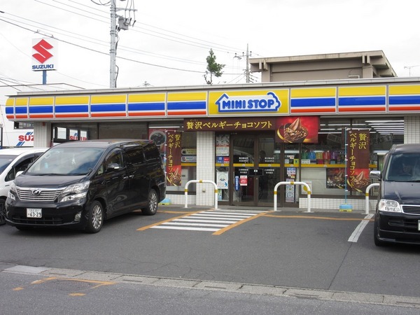 ジーメゾン草加イースト(ミニストップ草加新里町店)