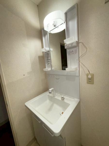 草加市草加３丁目のマンション