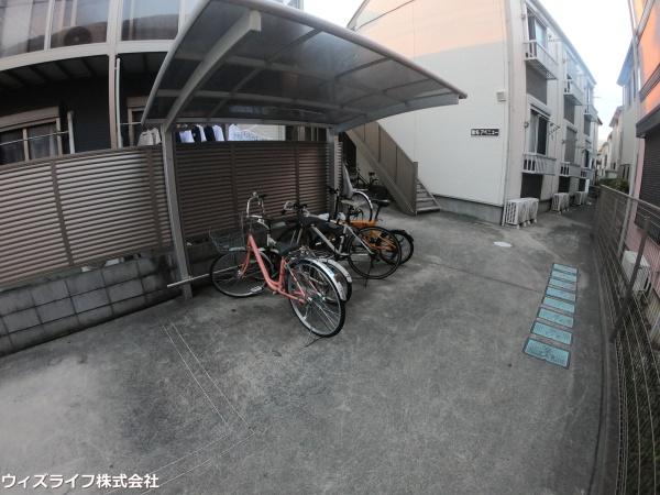 第15アベニュー(駐車場)