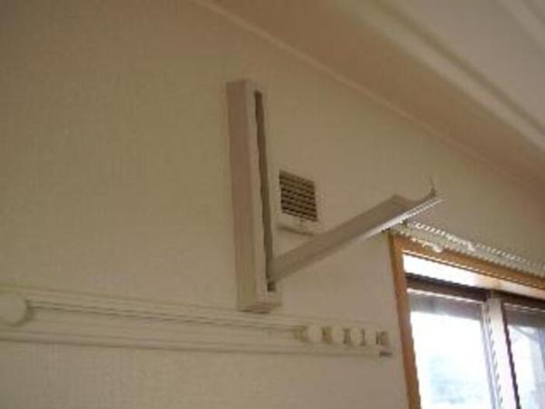 草加市中根１丁目のアパート