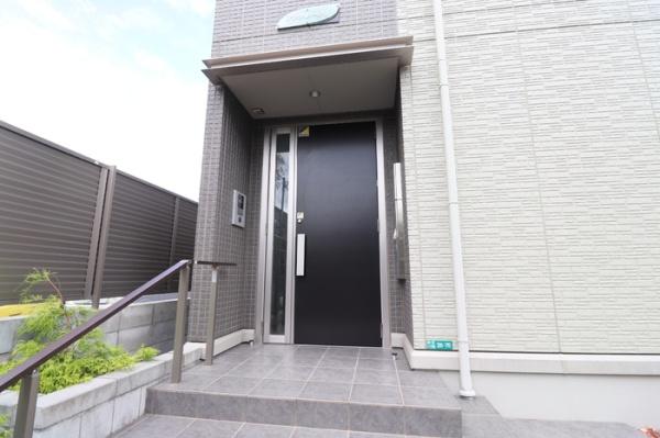 草加市弁天１丁目のアパート