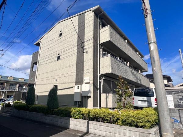 草加市弁天１丁目のアパート