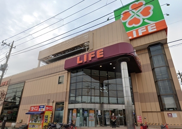 ザ レジデンス イレスト(ライフ竹の塚店)