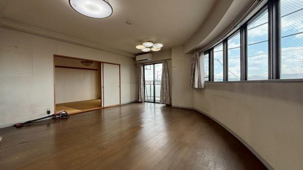 越谷市蒲生南町のマンション