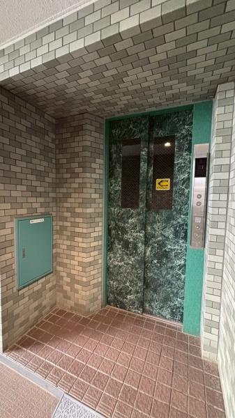 越谷市蒲生南町のマンション