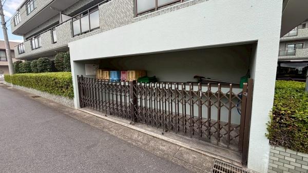 越谷市蒲生南町のマンション