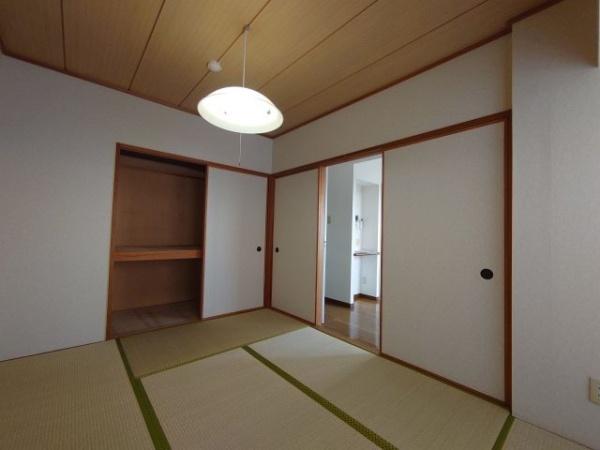 谷塚コリーナライオンズタワー