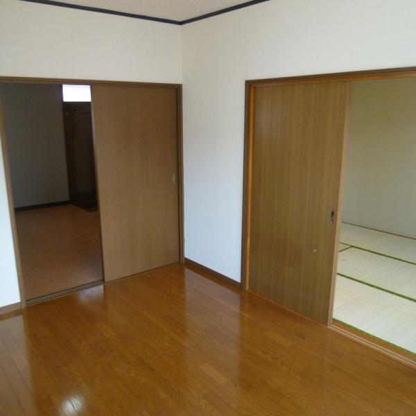 ラピス草加　(旧　榮ハイツ）
